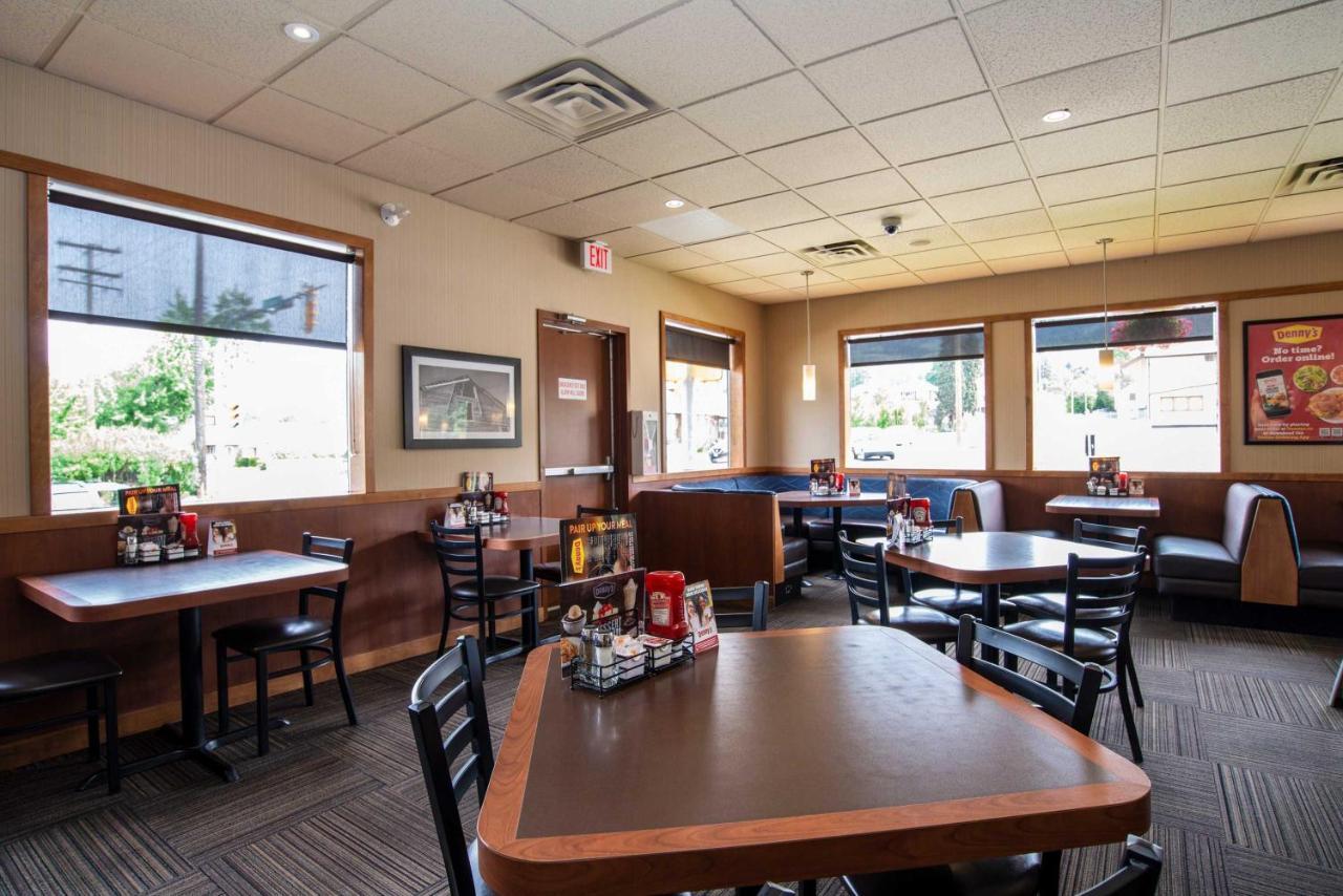 Sandman Inn Kamloops Exterior photo